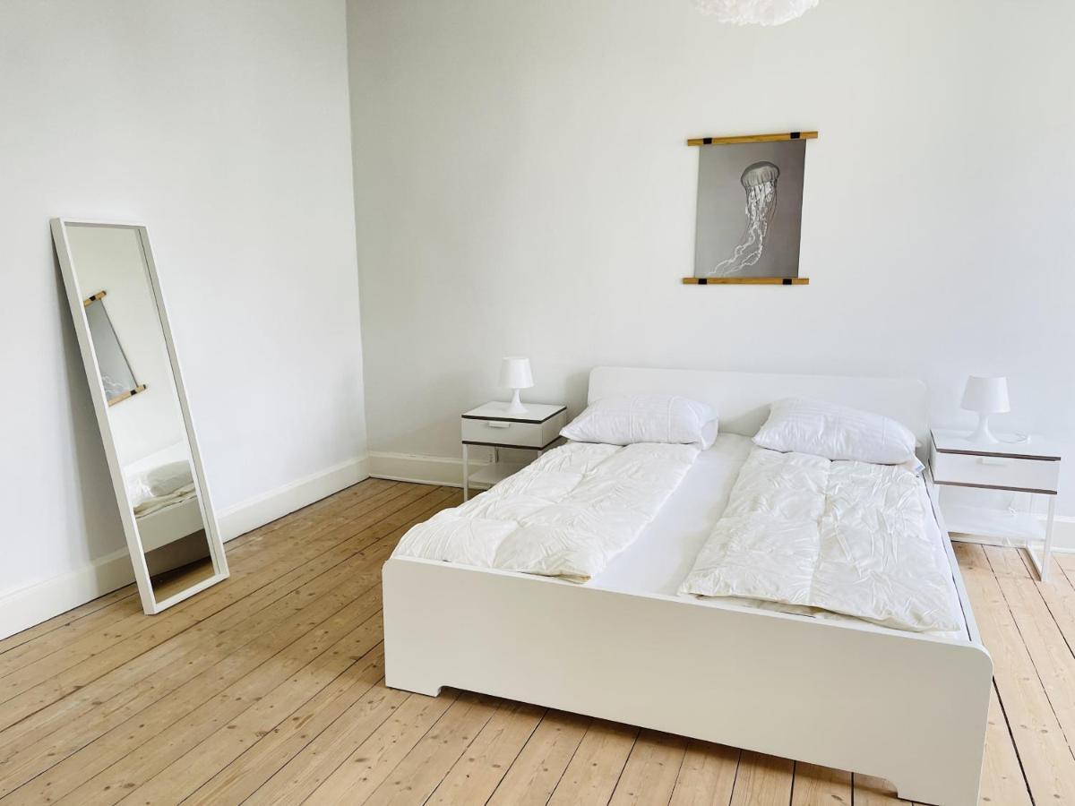 Aday - City Central Mansion - 1 Bedroom Apartment With Garden オールボー エクステリア 写真